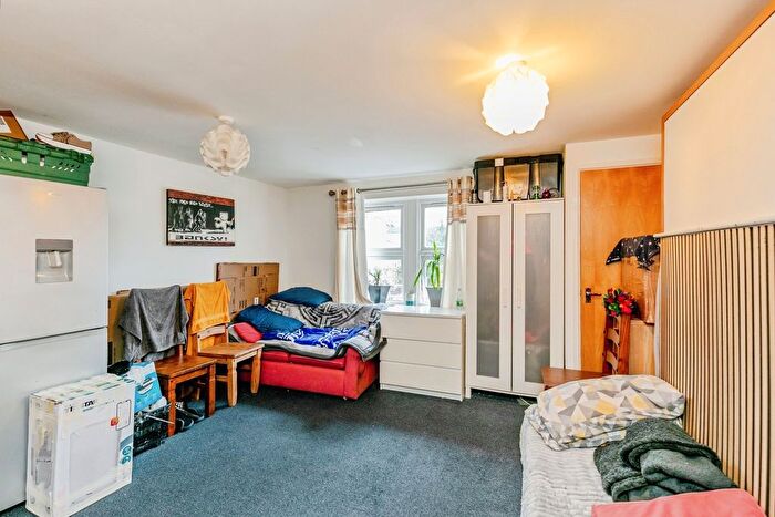 1 Bedroom Flat For Sale In Church Road, St. George, Bristol, Somerset, BS5