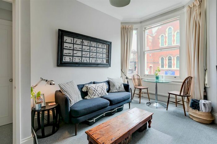 2 Bedroom Flat To Rent In Annandale Road, Chiswick, London, W4