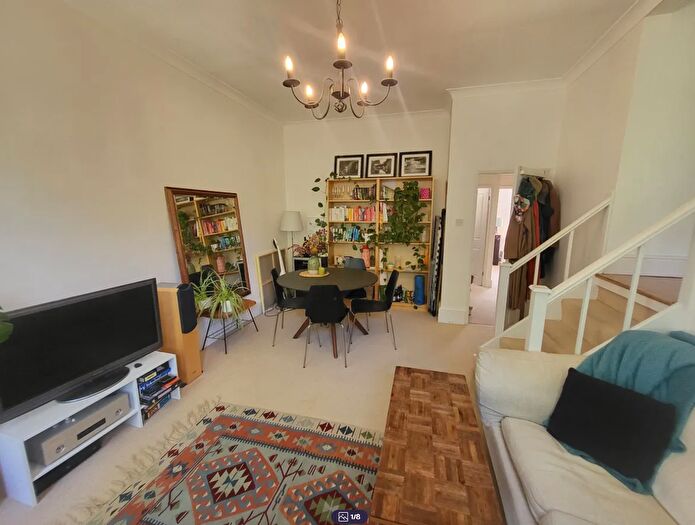 1 Bedroom Flat To Rent In Avenue Road, Highgate, N6