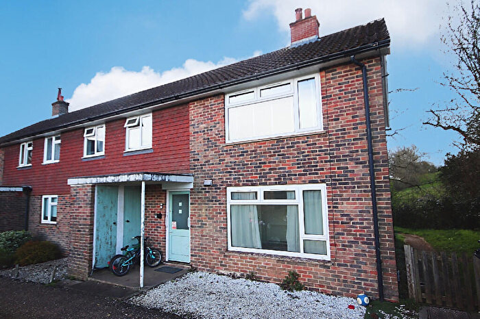 2 Bedroom Apartment For Sale In Plaistow Village, RH14