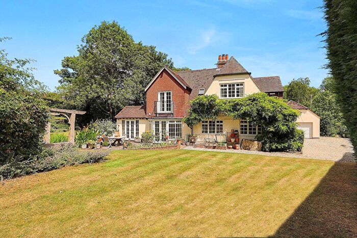 5 Bedroom Detached House For Sale In Yattendon, Berkshire - Mile To The Royal Oak Hotel, Restaurant & Pub, Village Store, Cafe & Primary School, RG18