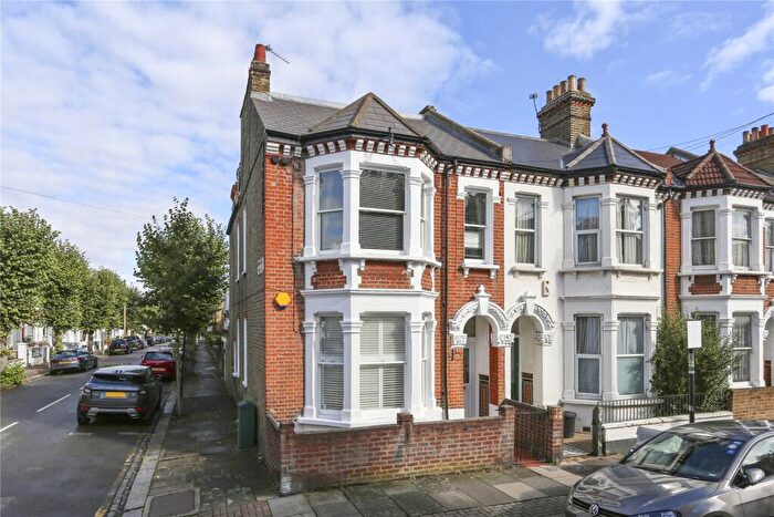 1 Bedroom Flat To Rent In Forthbridge Road, Battersea, SW11