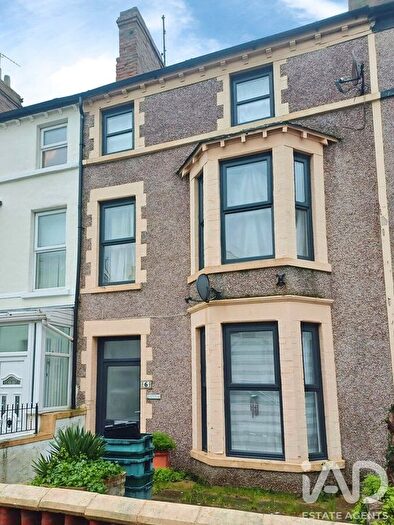 6 Bedroom Terraced House For Sale In Clifton Road, Llandudno, LL30