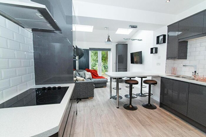 5 Bedroom House To Rent In Claude Street, Dunkirk, Nottingham, Nottinghamshire, NG7