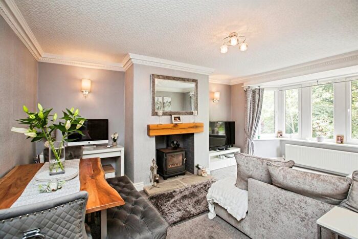 2 Bedroom Semi Detached House For Sale In Staups Lane, Halifax, HX3