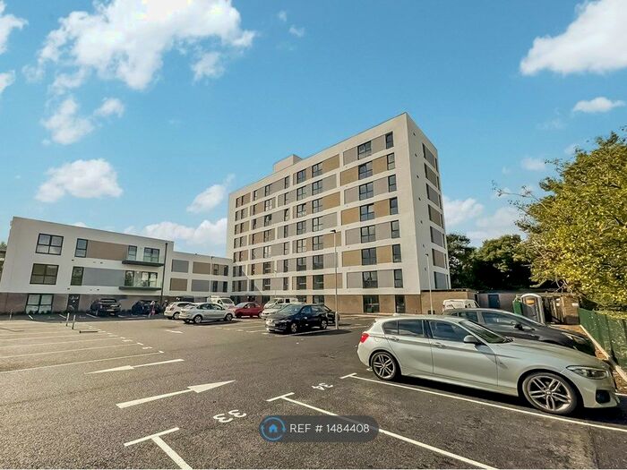 2 Bedroom Flat To Rent In The Observatory, Poole, BH15