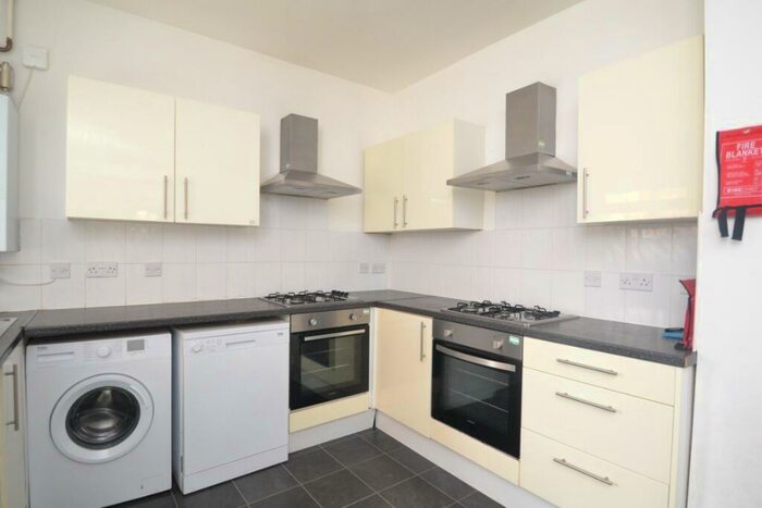 6 Bedroom Terraced House To Rent In Latchmere Road, Fallowfield, Manchester, M14