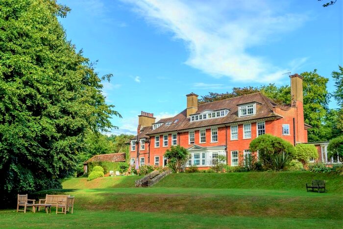 2 Bedroom Flat To Rent In Flat, St. Georges Wood, Grayswood Road, Haslemere, Surrey, GU27