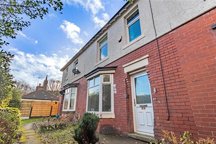 3 Bedroom Terraced House For Sale In Edenfield Road, Rochdale, Greater Manchester, OL11