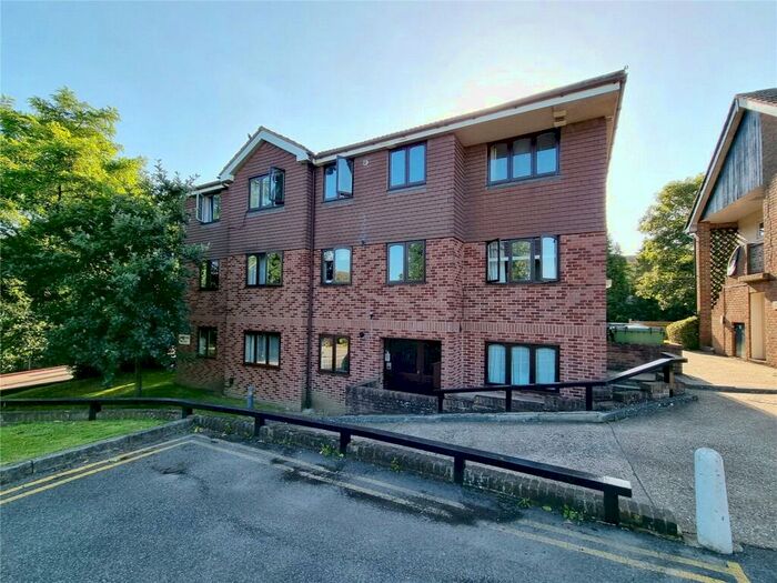 1 Bedroom Apartment To Rent In Frenches Road, Redhill, Surrey, RH1