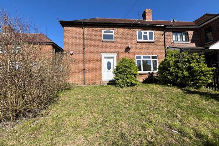 4 Bedroom Semi-Detached House For Sale In Harleston Road, Portsmouth, Wymering, Hampshire, PO6