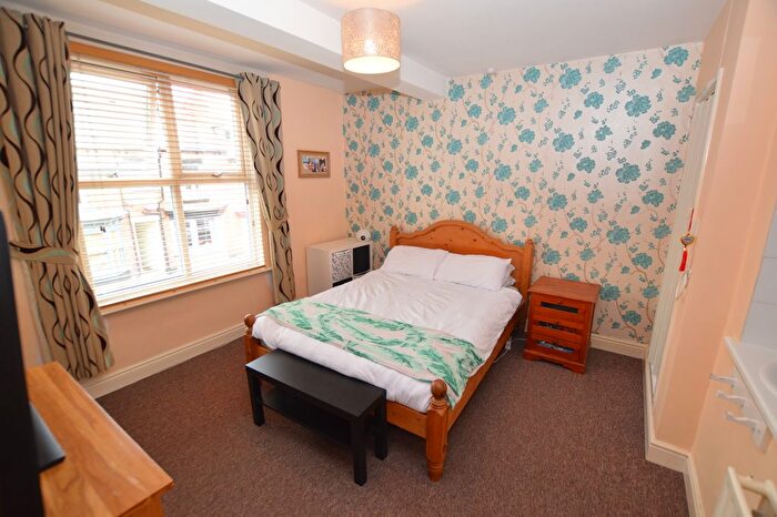 4 Bedroom Property To Rent In Onslow Road, Sheffield, S11