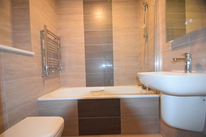 1 Bedroom Flat To Rent In Victoria Avenue, Southend On Sea, Essex, SS2