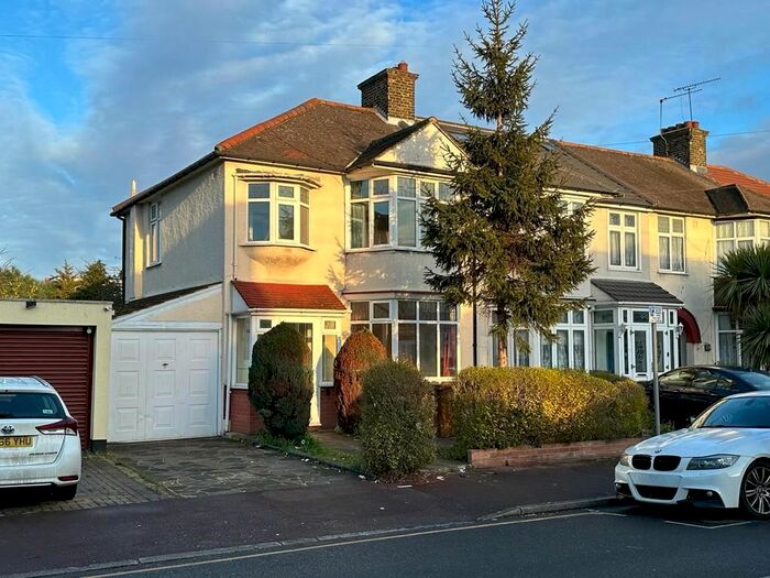 3 Bedroom Semi-Detached House To Rent In Melford Avenue, Barking, IG11