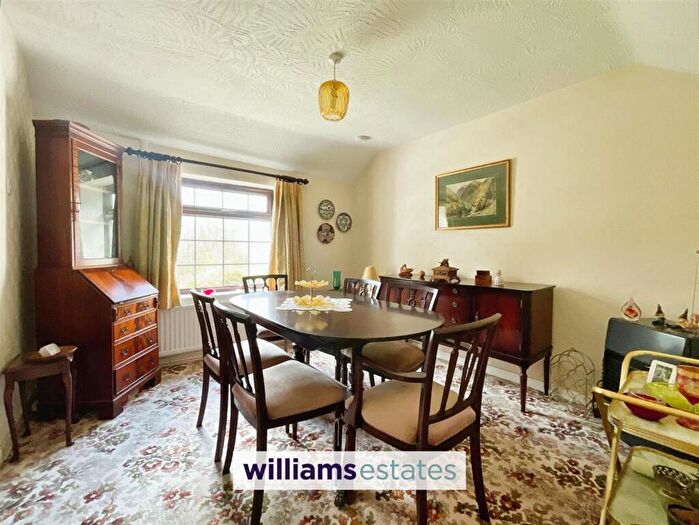 2 Bedroom Detached Bungalow For Sale In Village Road, Mold, CH7