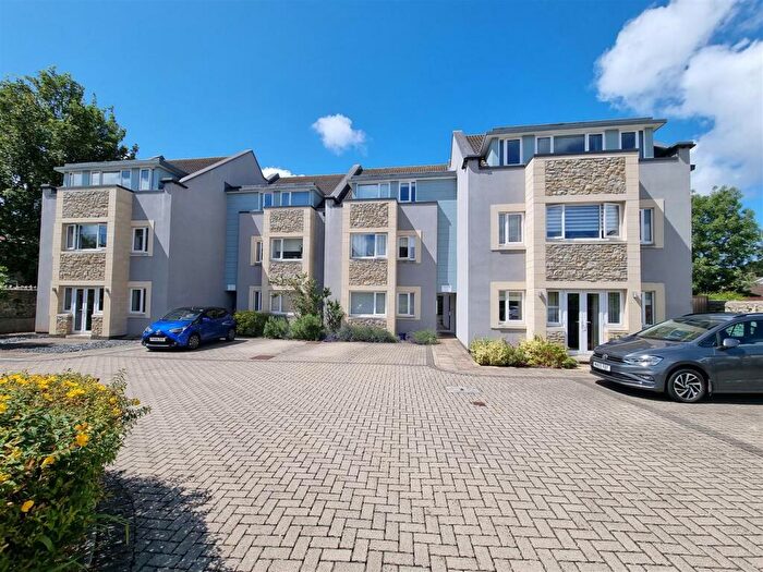 2 Bedroom Flat To Rent In Temple Street, Keynsham, BS31