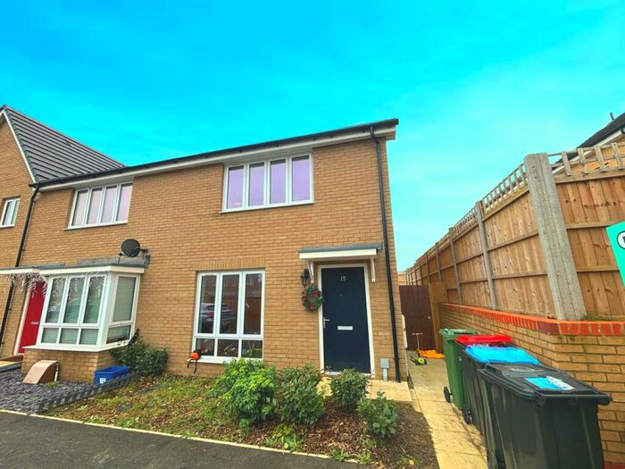 3 Bedroom End Of Terrace House To Rent In Mitchell Way, Tattenhoe Park, Milton Keynes, MK4