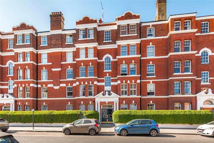 3 Bedroom Flat For Sale In Cambridge Mansions, Cambridge Road, London, SW11