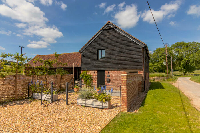 2 Bedroom Barn Conversion To Rent In Lower Preshaw Lane, Upham, Southampton, Hampshire, SO32