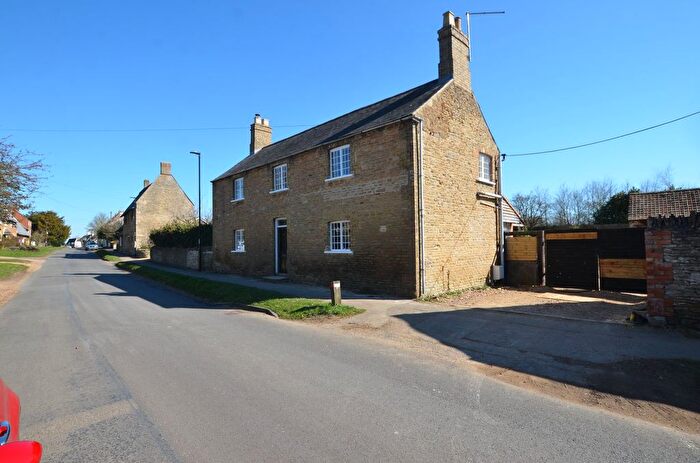 3 Bedroom Detached House To Rent In Cherry Orton Road, Peterborough, PE2