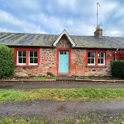 2 Bedroom Bungalow To Rent In Baledgarno, Perthshire, PH14