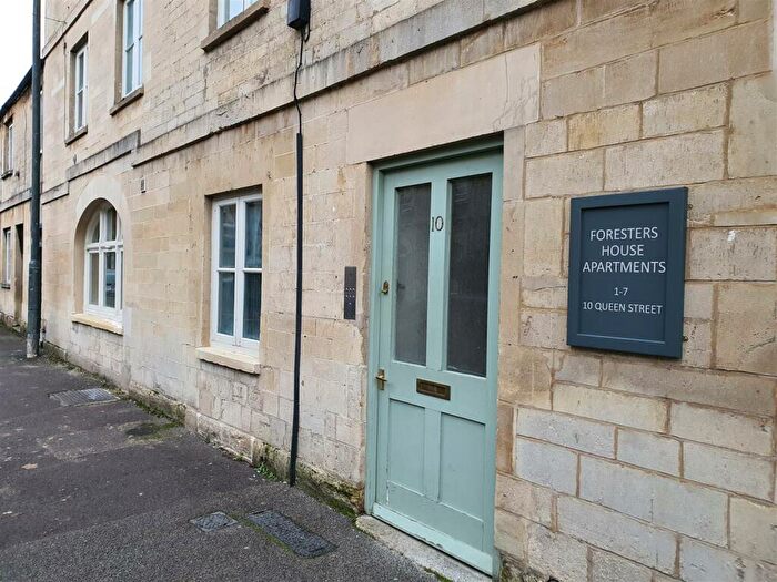 1 Bedroom Flat To Rent In Queen Street | Cirencester, GL7