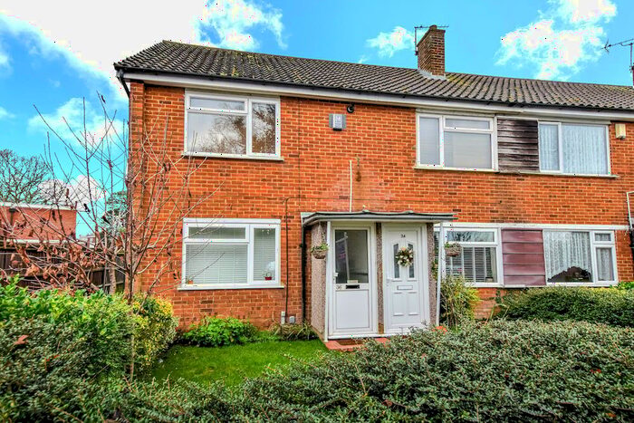 2 Bedroom Maisonette To Rent In St Davids Close, Iver, SL0