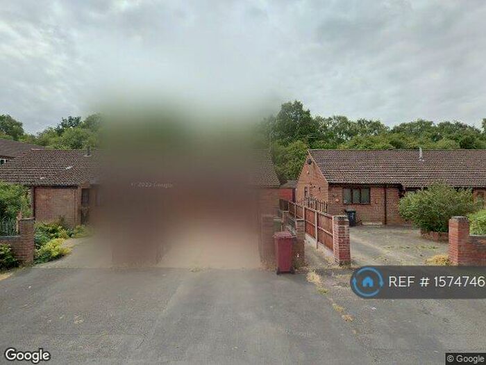 3 Bedroom Semi-Detached House To Rent In Chesterfield Road, Scunthorpe, DN15