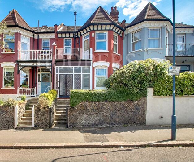 3 Bedroom Terraced House For Sale In Normanby Road, London, NW10
