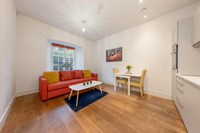 1 Bedroom Flat For Sale In Flat, Donaldson Drive, Edinburgh, EH12