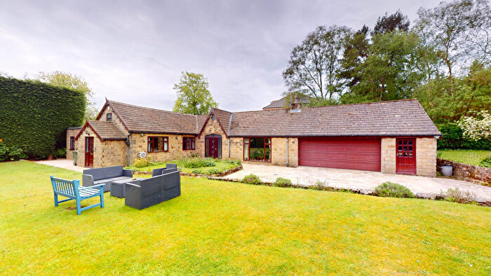 3 Bedroom Detached Bungalow For Sale In Lawns Hall Cottage, Lawns Hall Close, Adel/Lawnswood Border, West Yorkshire, LS16
