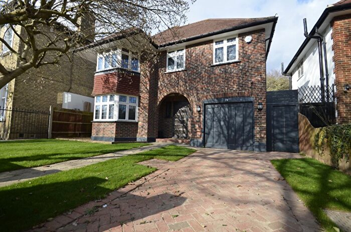 4 Bedroom Detached House To Rent In Park Road, Hampton Hill, Hampton, TW12