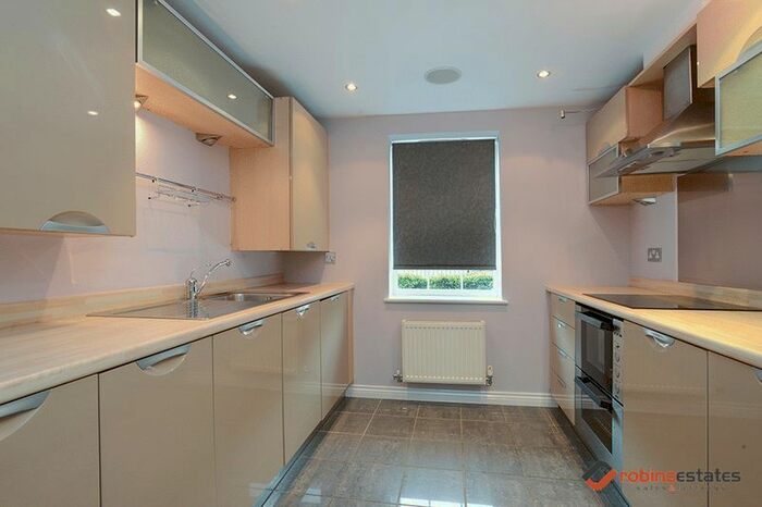 2 Bedroom Flat To Rent In Potters Hollow, Bulwell, Nottingham NG6
