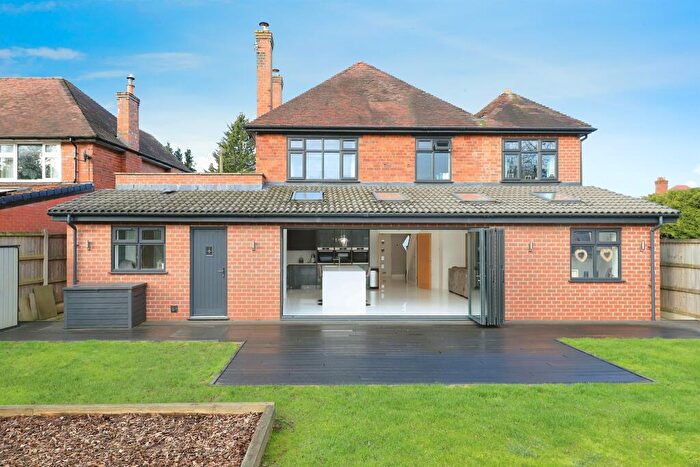 4 Bedroom Detached House For Sale In Brook Crescent, Hagley, Stourbridge, DY9