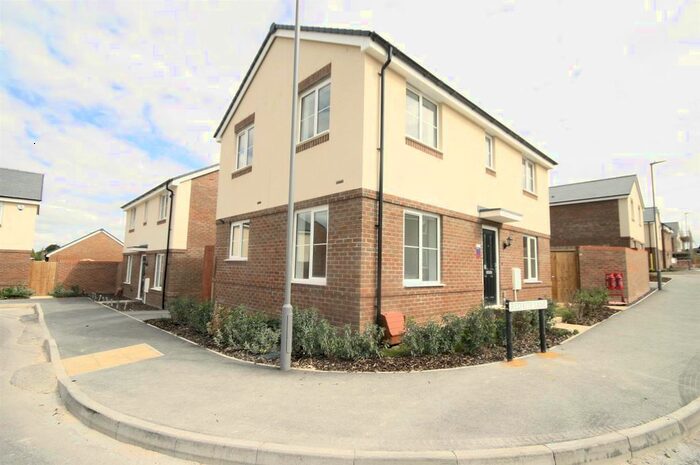 3 Bedroom Detached House To Rent In Red Kite Lane, Barnfield Place, Luton, LU2