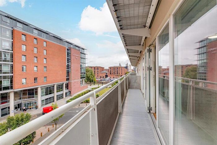 2 Bedroom Apartment To Rent In , Royal Quay, Liverpool, L3