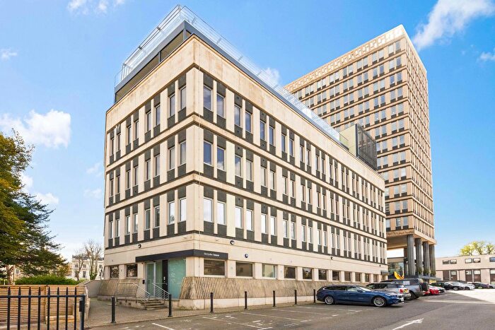 1 Bedroom Flat For Sale In Montpellier Drive, Cheltenham, GL50