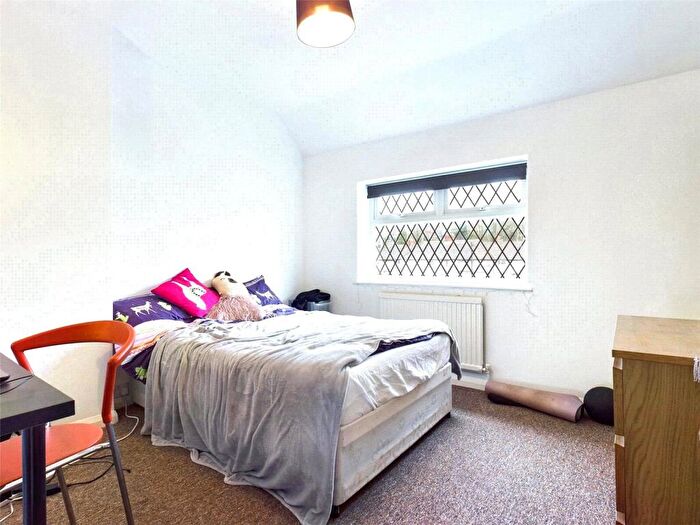1 Bedroom Semi-Detached House To Rent In The Avenue, Brighton, East Sussex, BN2