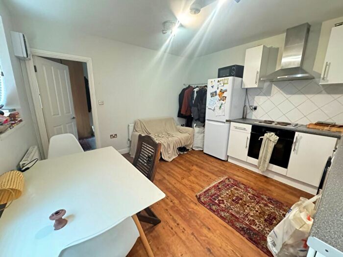 1 Bedroom Flat To Rent In Fortune Green Road, West Hampstead, NW6