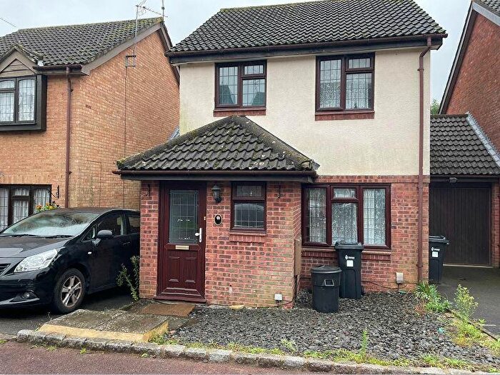 3 Bedroom Link Detached House To Rent In Worrall Way, Lower Earley, RG6
