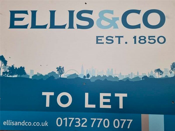 3 Bedroom Property To Rent In Elmshurst Gardens, Tonbridge TN10