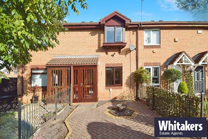 2 Bedroom Terraced House To Rent In Fossdale Close, Hull, HU8