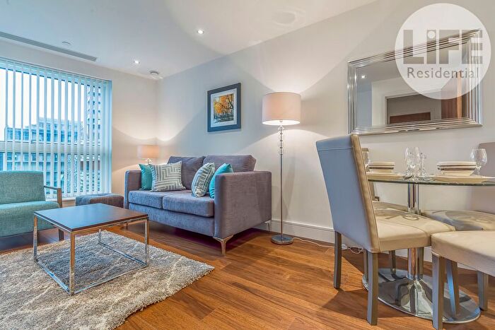 1 Bedroom Flat To Rent In Lincoln Plaza, Canary Wharf, E14