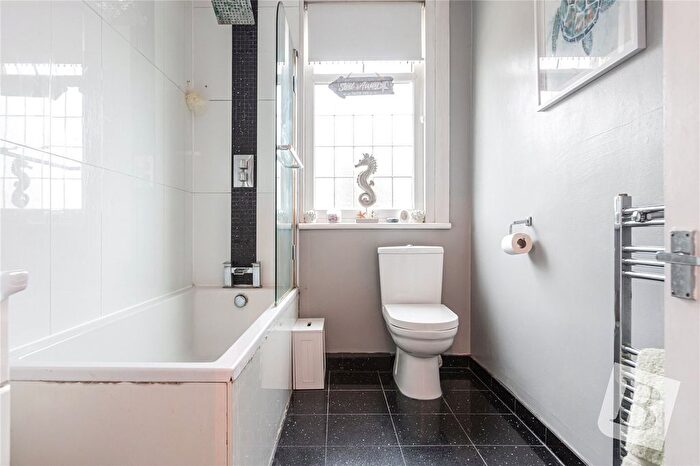 2 Bedroom Semi-Detached House For Sale In Cross Road, Mawneys, Romford, RM7