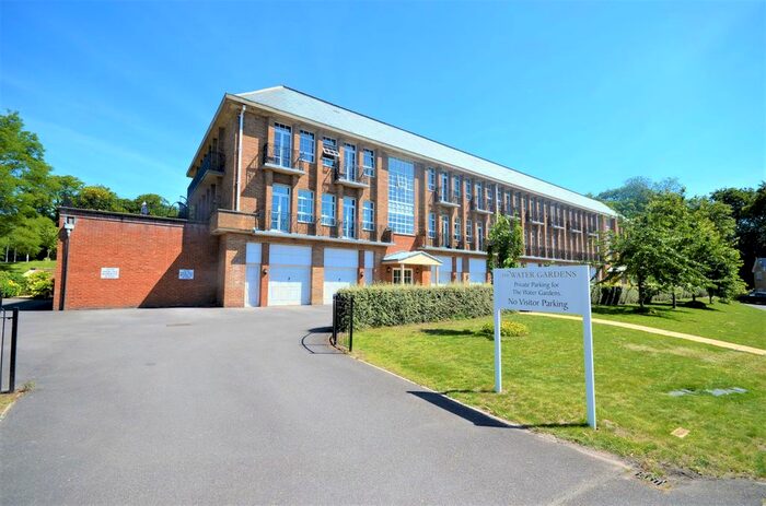2 Bedroom Flat To Rent In The Water Gardens, De Havilland Drive, Hazlemere, Buckinghamshire, HP15