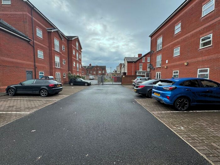 2 Bedroom Flat To Rent In Osborne Road, Blackpool, FY4