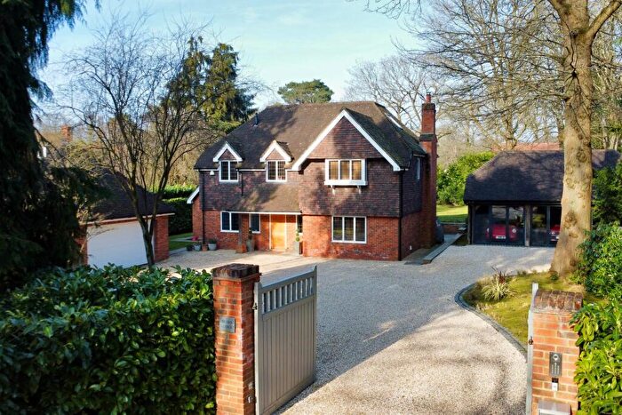 5 Bedroom Detached House For Sale In Sandy Lane, Camberley, GU15