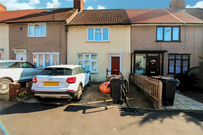 3 Bedroom Terraced House To Rent In Highgrove Road, Dagenham, Essex, RM8