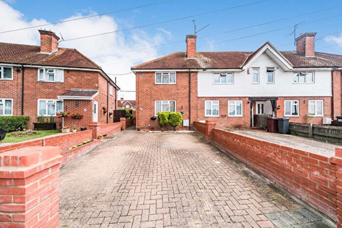 2 Bedroom House To Rent In Brixham Road, Reading, RG2