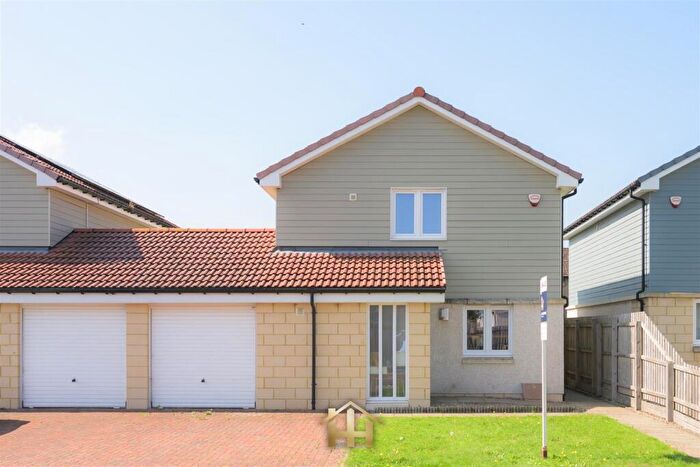 3 Bedroom Link Detached House For Sale In Oban Terrace, Dundee, DD3